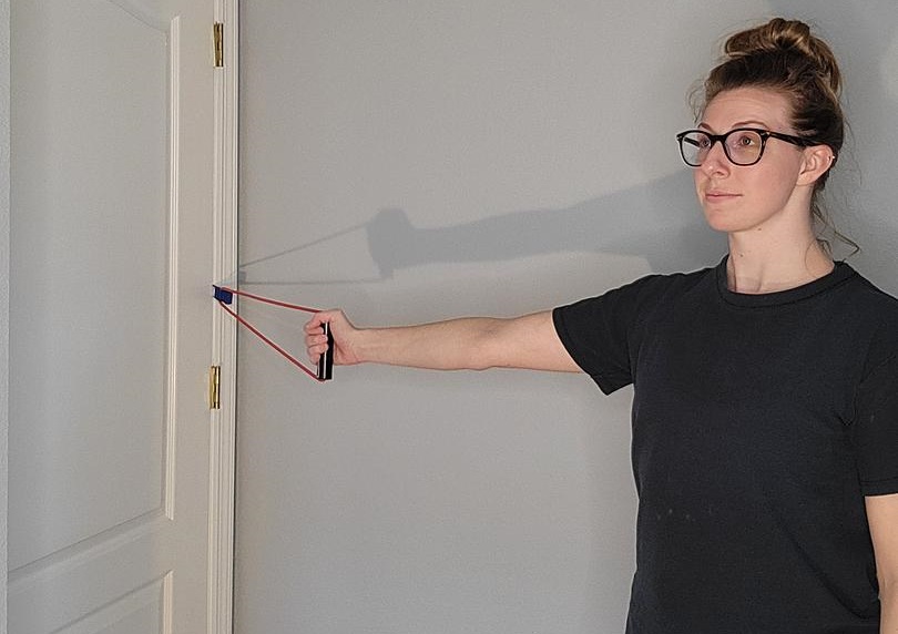 Start Exercise of the Week: Horizontal Adduction with a Resistance Band